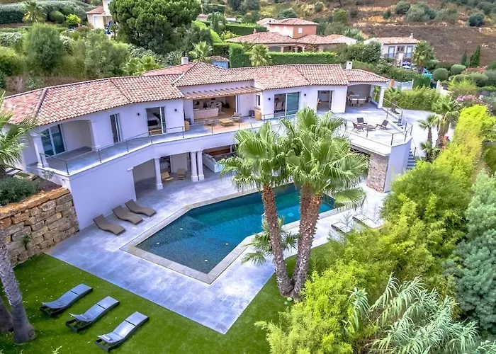 Magnifique Villa, Vue Mer, Piscine Chauffee, 8pers