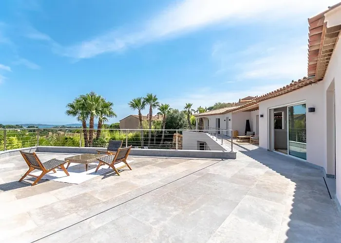 Magnifique Villa, Vue Mer, Piscine Chauffee, 8pers Willa Sainte-Maxime