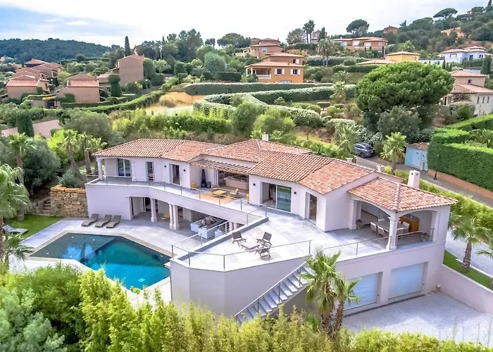 Villa Magnifique Villa, Vue Mer, Piscine Chauffee, 8pers Sainte-Maxime