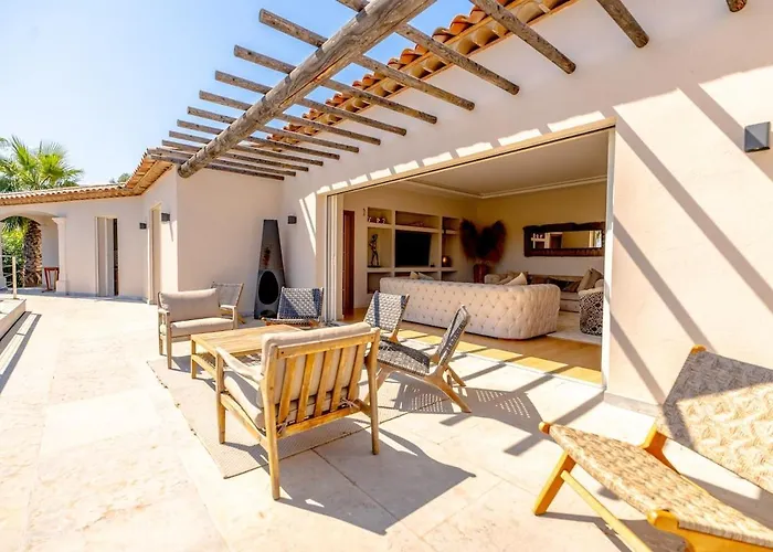 Magnifique Villa, Vue Mer, Piscine Chauffee, 8pers