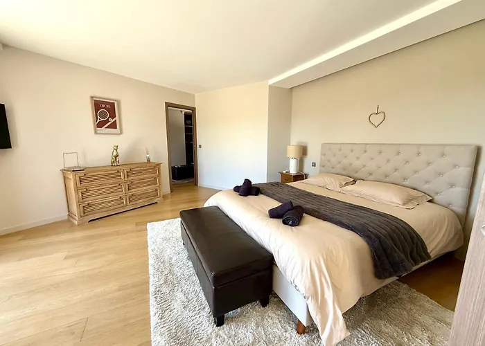 Magnifique Villa, Vue Mer, Piscine Chauffee, 8pers * Sainte-Maxime